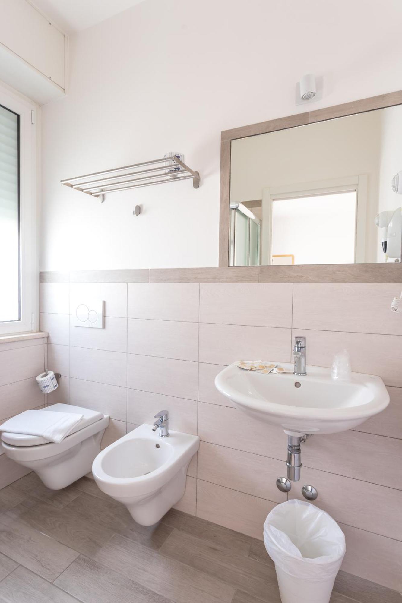 Hotel Katina Римини Экстерьер фото
